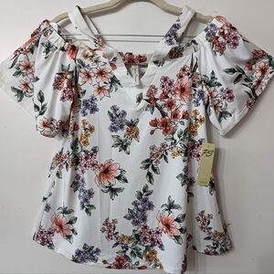 Per Seption Concept off shoulder top